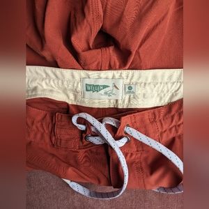 Wellen Board shorts like new